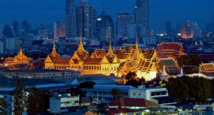 grand-palace-night-bangkok-thailand_main